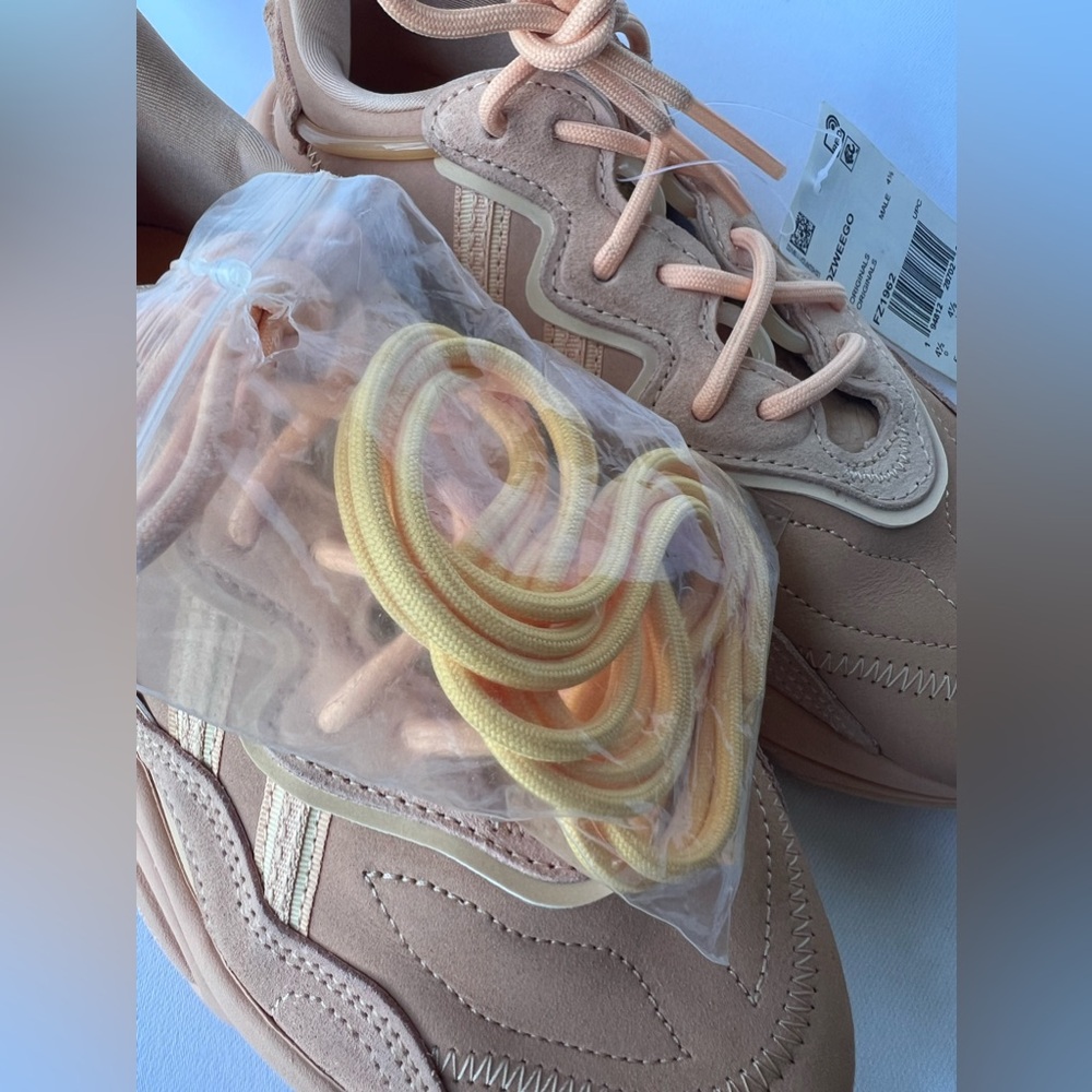 Adidas Originals Men’s Osweego Sneaker Color: Glow Orange Size:Men’s 5/Women’s 6 - Picture 7 of 16